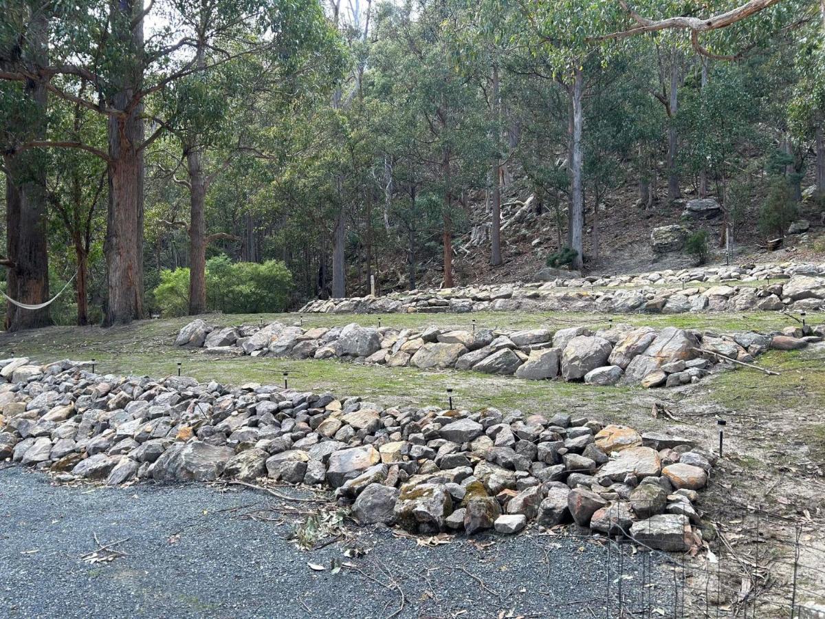 Готель Base Camp Tasmania Нью-Норфолк Екстер'єр фото