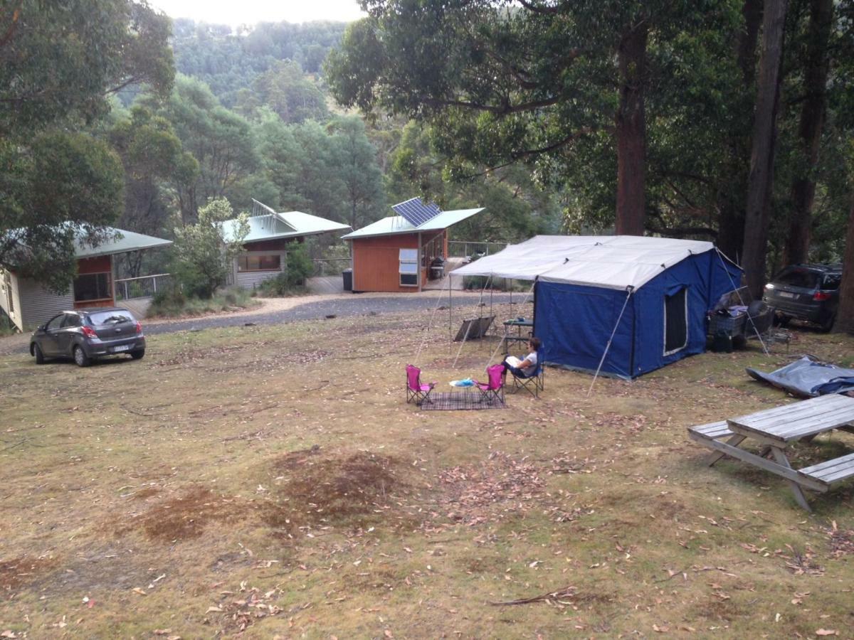 Готель Base Camp Tasmania Нью-Норфолк Екстер'єр фото